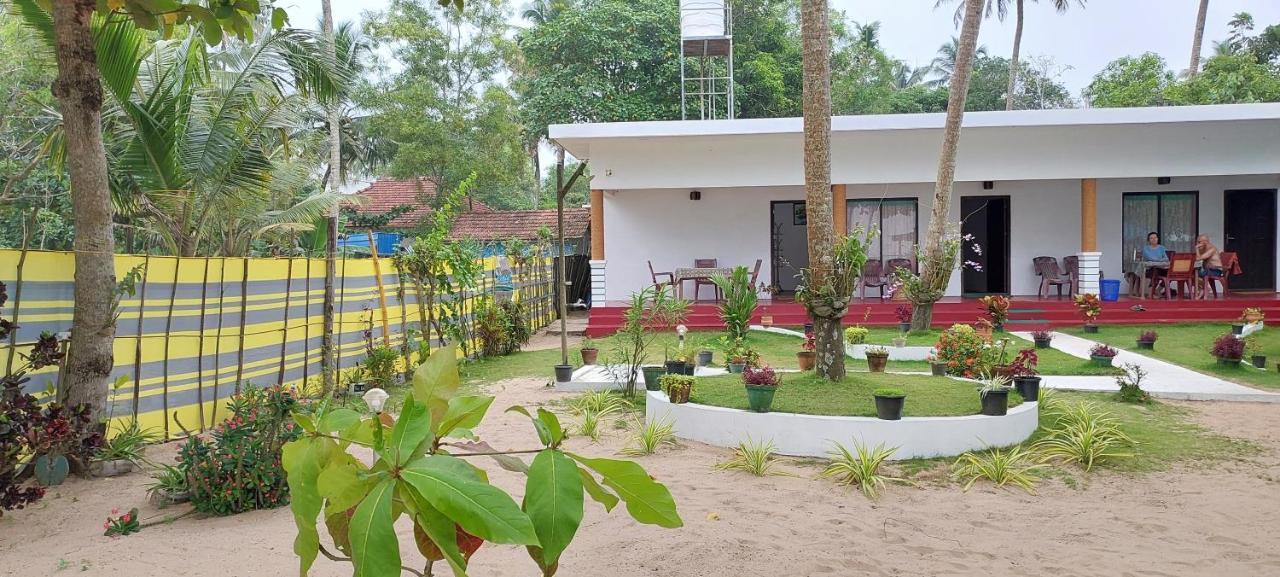Marari Phoenix Beach Homestay Mararikulam Kültér fotó