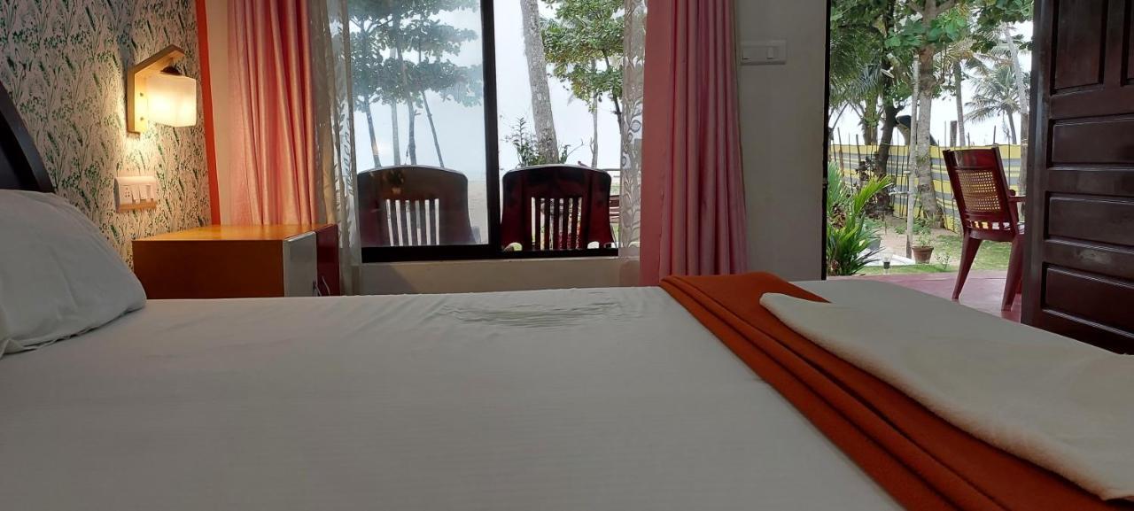 Marari Phoenix Beach Homestay Mararikulam Kültér fotó