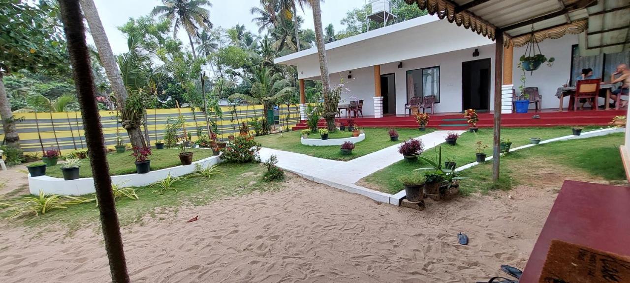 Marari Phoenix Beach Homestay Mararikulam Kültér fotó