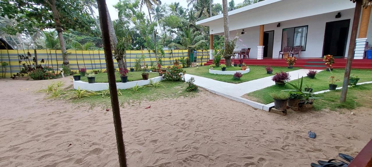 Marari Phoenix Beach Homestay Mararikulam Kültér fotó