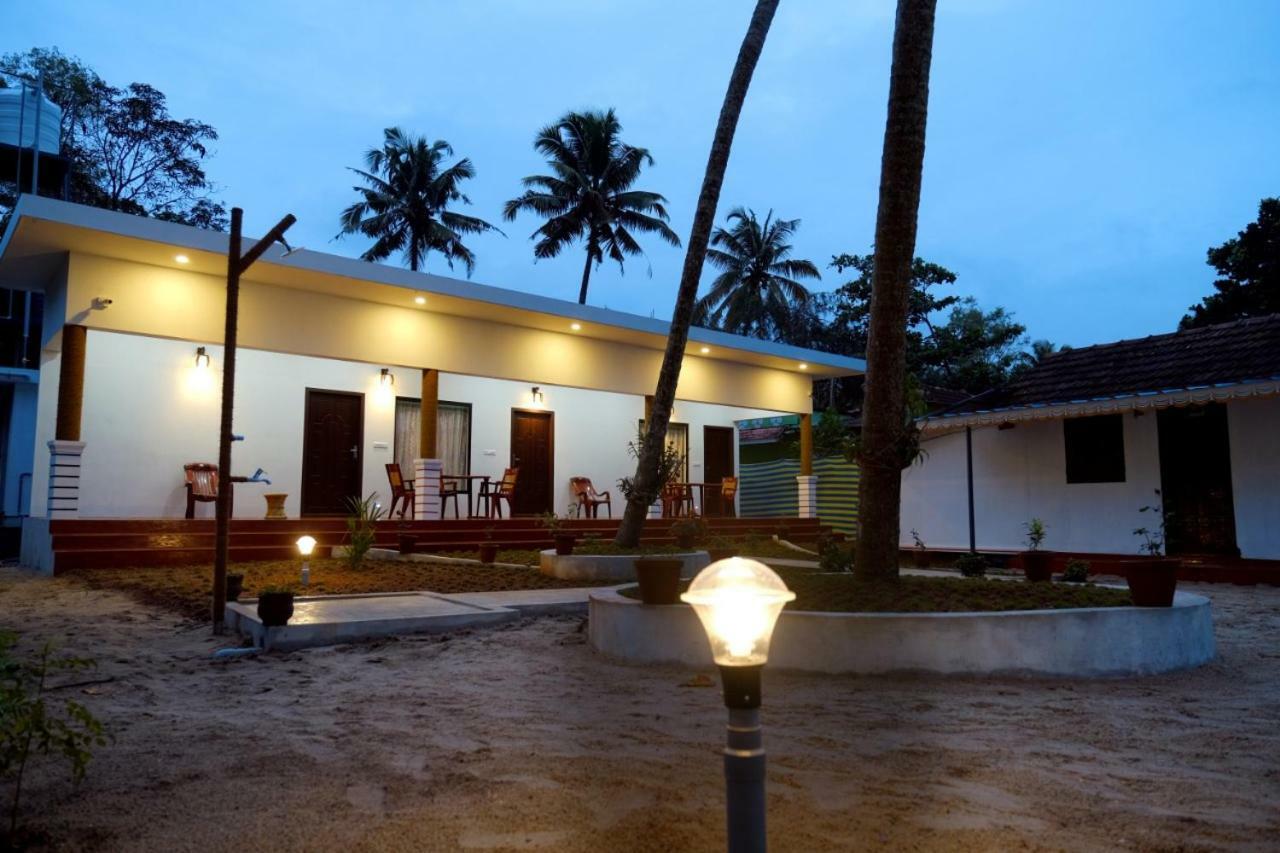 Marari Phoenix Beach Homestay Mararikulam Kültér fotó