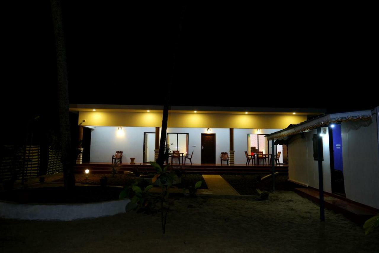 Marari Phoenix Beach Homestay Mararikulam Kültér fotó